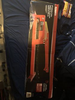 Lamented wood for sell 5 boxes plus lamented wood cutter.. and flooring installation kit