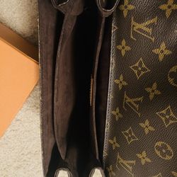 100% Authentic   ❣Louis Vuitton Pochette Metis r❣️New condition  ❣️Complete inclusions with receipt