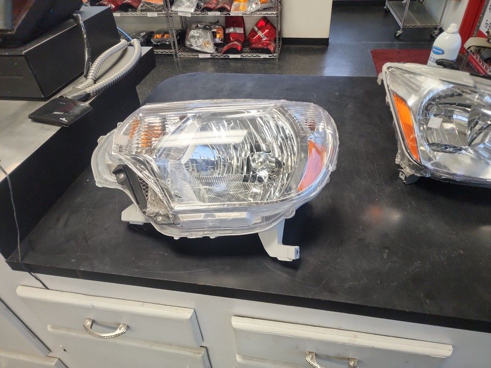 2012 Thru 2015 Tacoma headlight LH