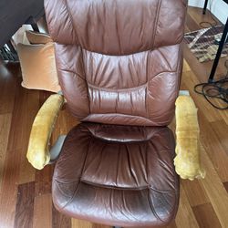 Genuine Leather Office Chair In Good Condition