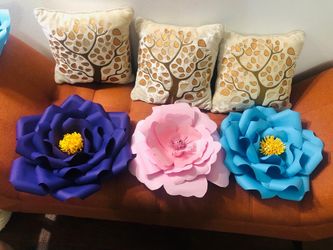 Set of 3 paper flowers