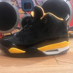 Jordan Size 4.5 Youth , Like New!