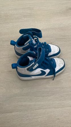 Nike Mid Sneaker Shoes For Boys