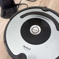 iRobot By Roomba With Docking Station