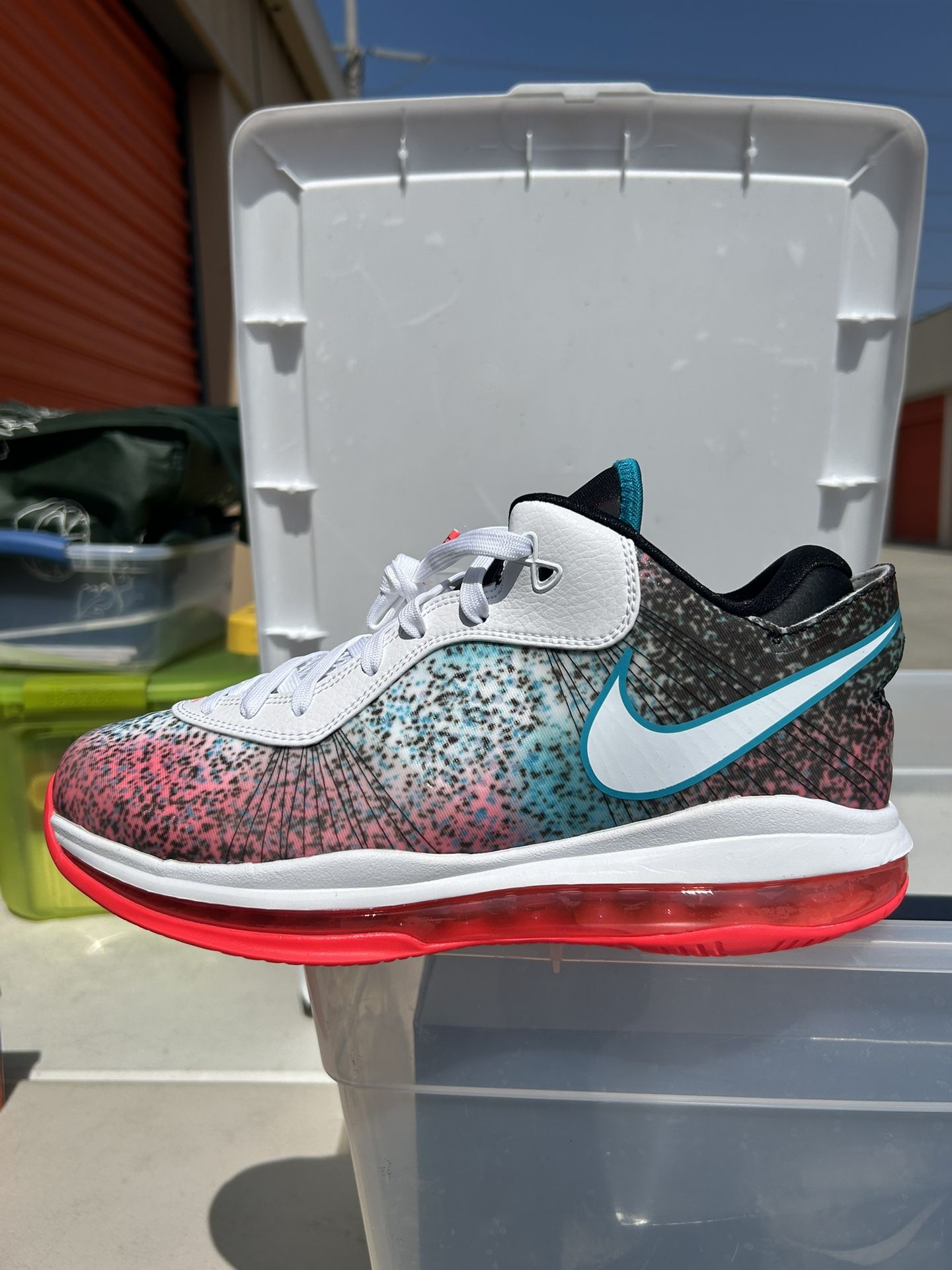 Ds Nike LeBron 8 V2 Low “Miami Nights” Size 10