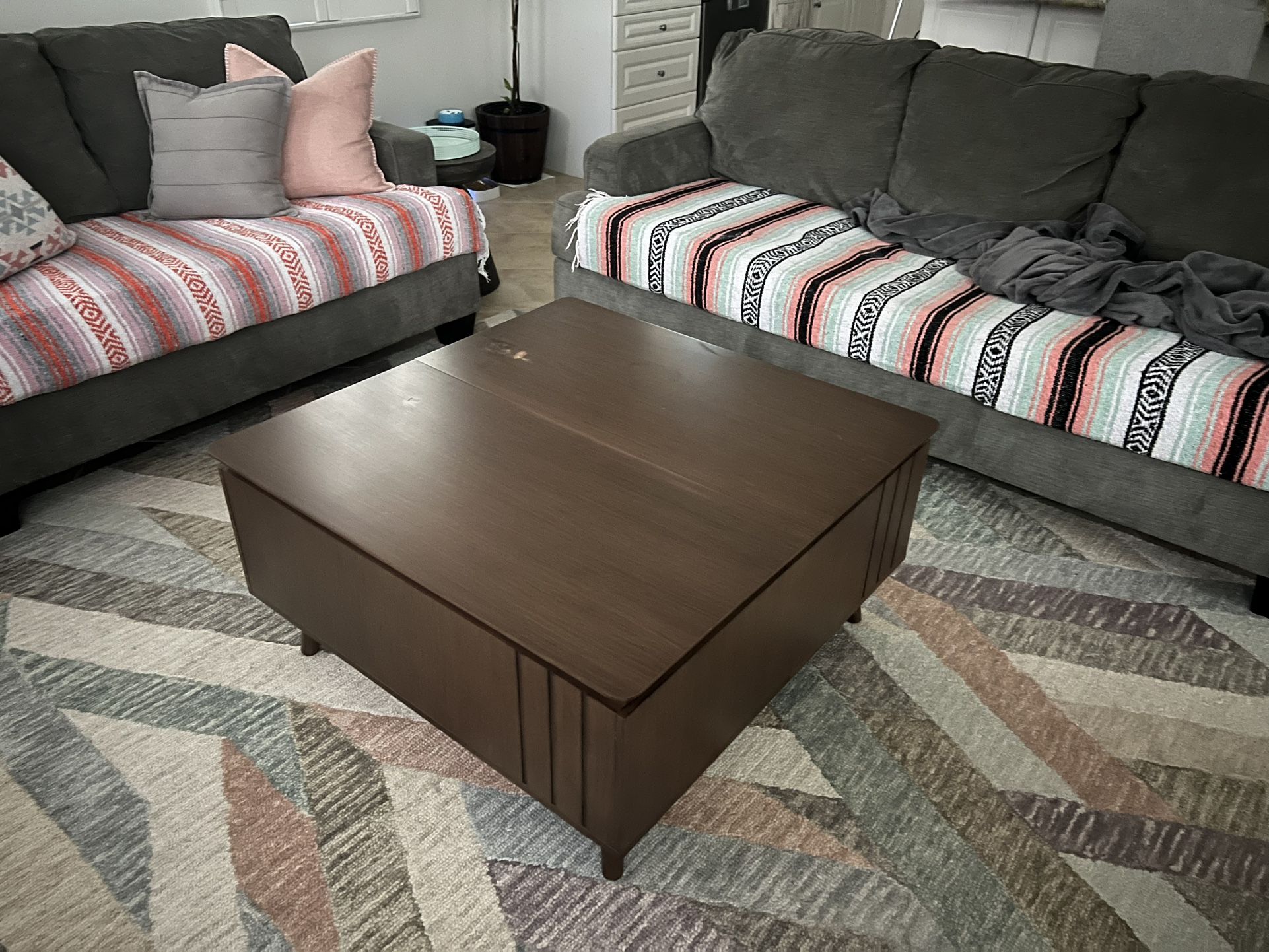 Lift Top Coffee Table