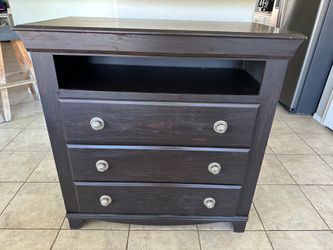3 Drawer Dresser