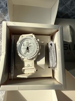 Omega swatch Mission to moon-phase regular clean white