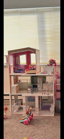 FREE DOLL HOUSE