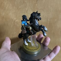 Nintendo Switch System Amiibo Figure Link Rider Horse Legend of Zelda Breath of the Wild BotW