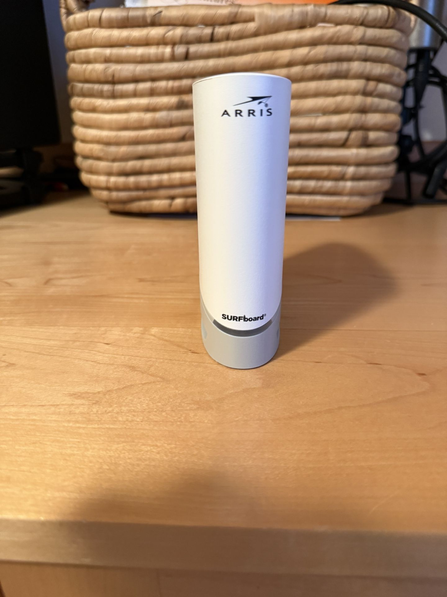 ARRIS S33 Cable Modem