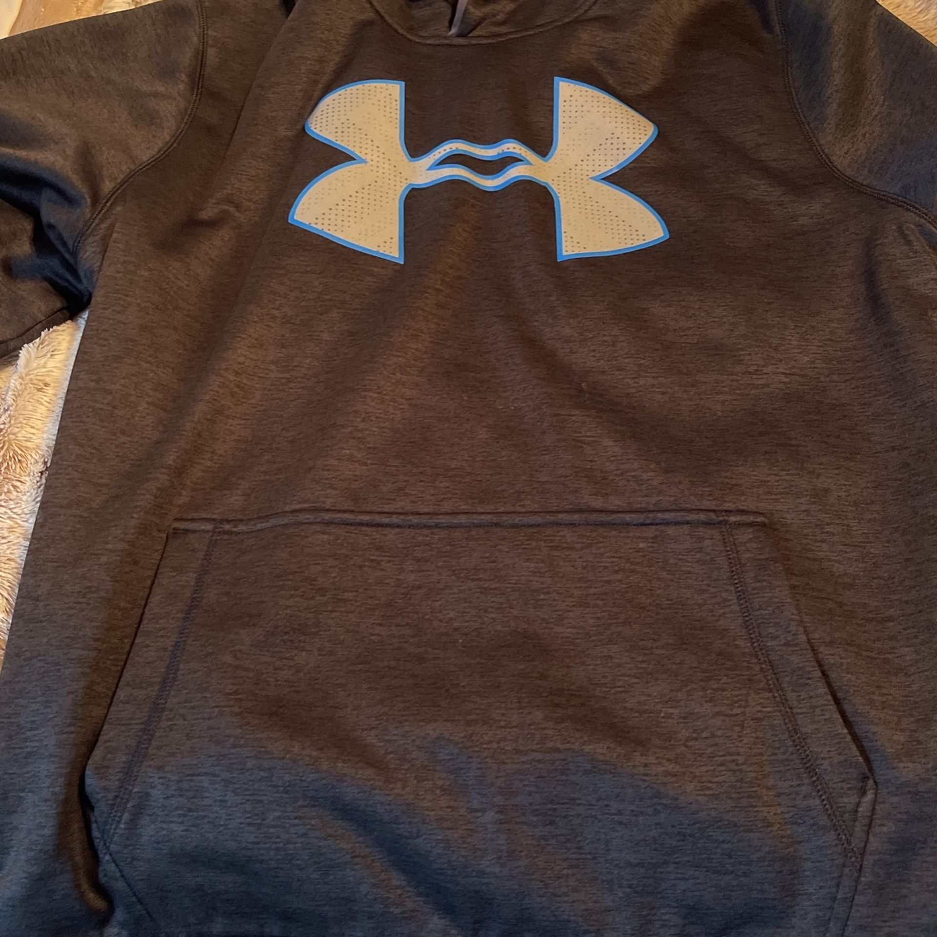 Under Armour Hoodie