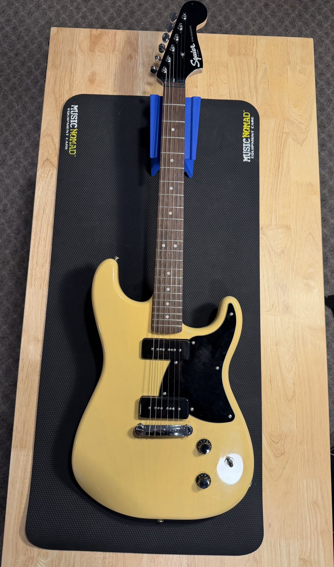 Squire Paranormal Strat O Sonic Guitar