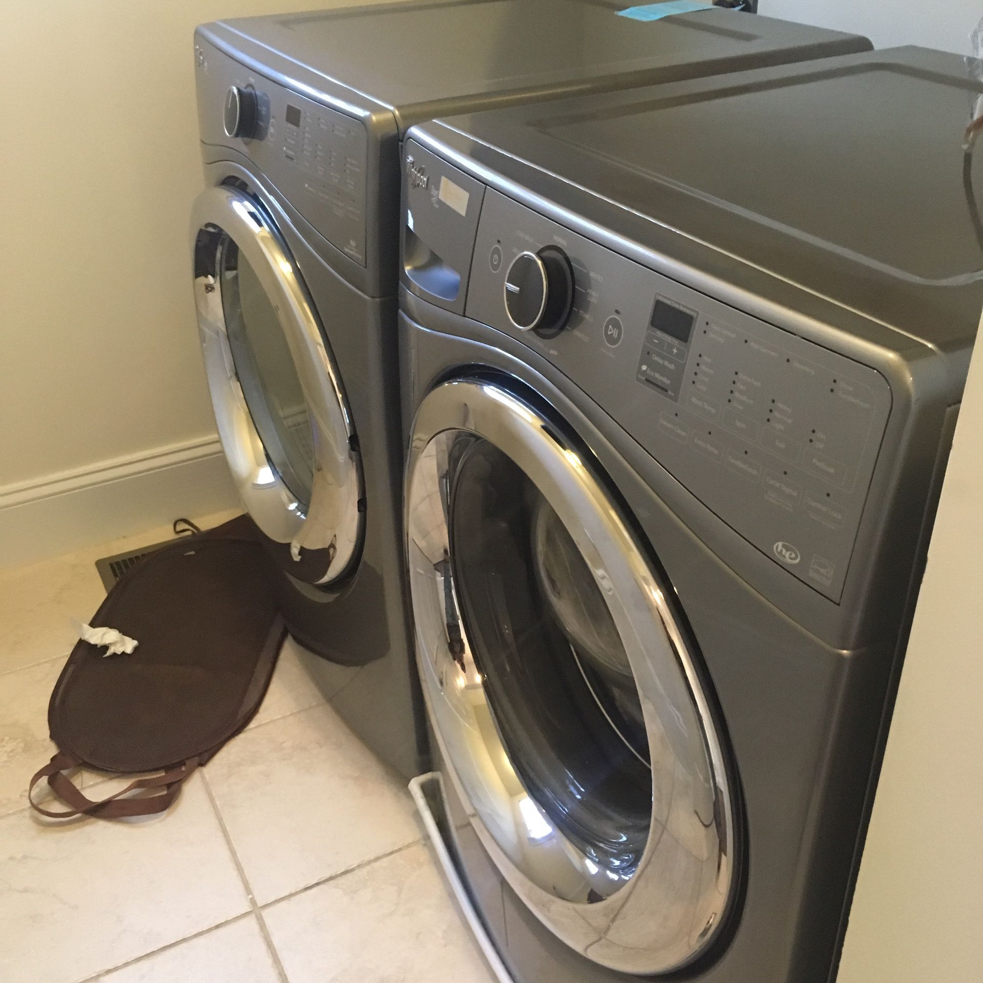Whirlpool duet steam washer and dryer stackable set Best offer
