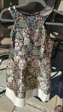 Ladies Holiday Dress - Size Medium