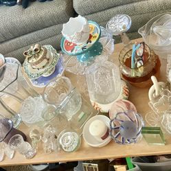 Lot CRYSTALS Everything On The table‼️ See MOVING SALE TODAY ‼️ Tons Of VIntage JAPAN - ENGLAND - USA Items 
