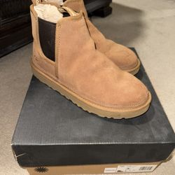 Ugg Chelsea Boots 