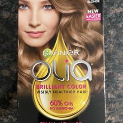 Garnier Olia - Dark Blonde 7.0 Hair Color