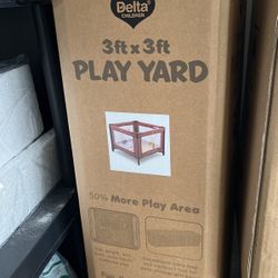 Play Yard Delta Children 
