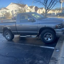 Gray Dodge Ram 2005