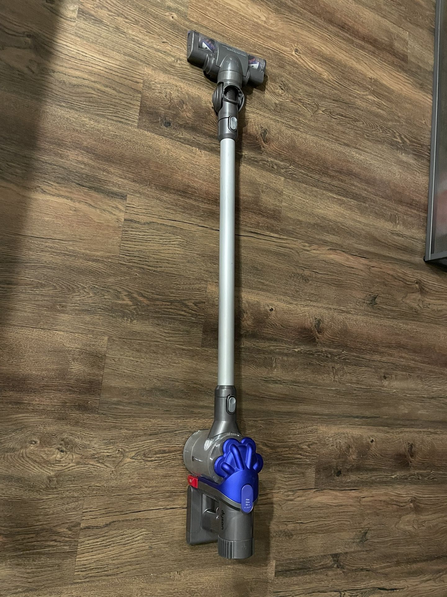 DYSON DC35 Vacuum for Sale in Los Angeles, CA - OfferUp