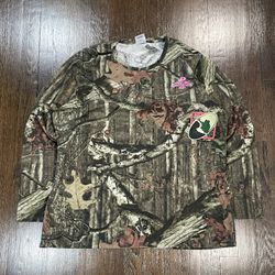 Mossy Oak camo long sleeve shirt