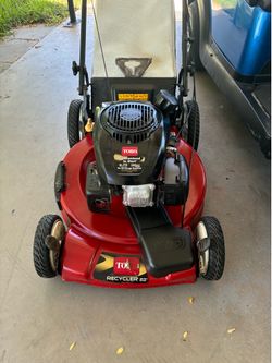 Lawn Mower Self Propelled 22"  Toro recycler excellent working Condition