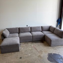 Gray 6-Piece Thomasville Fallon Modular Sectional with Ottoman