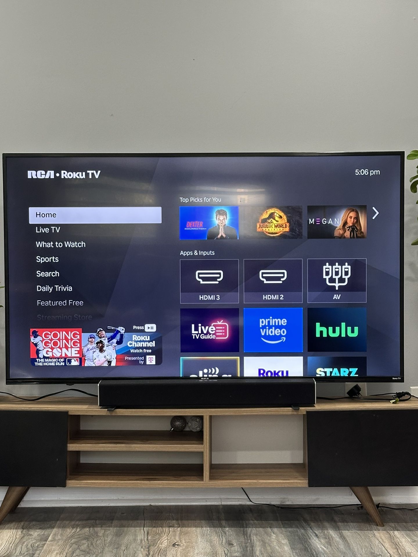 60 Inch Roku Tv for Sale in Alexandria, VA - OfferUp