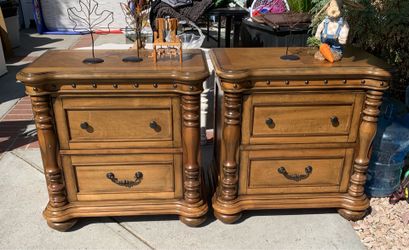 Nightstand set
