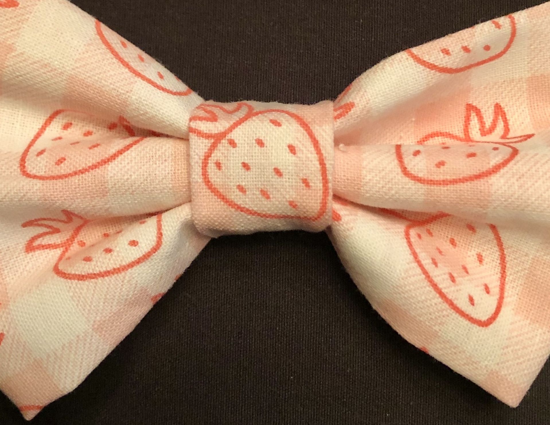 Strawberry Bow