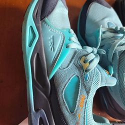 Puma TRC Blaze Shark