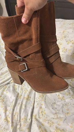 Women’s boots size 8 1/2