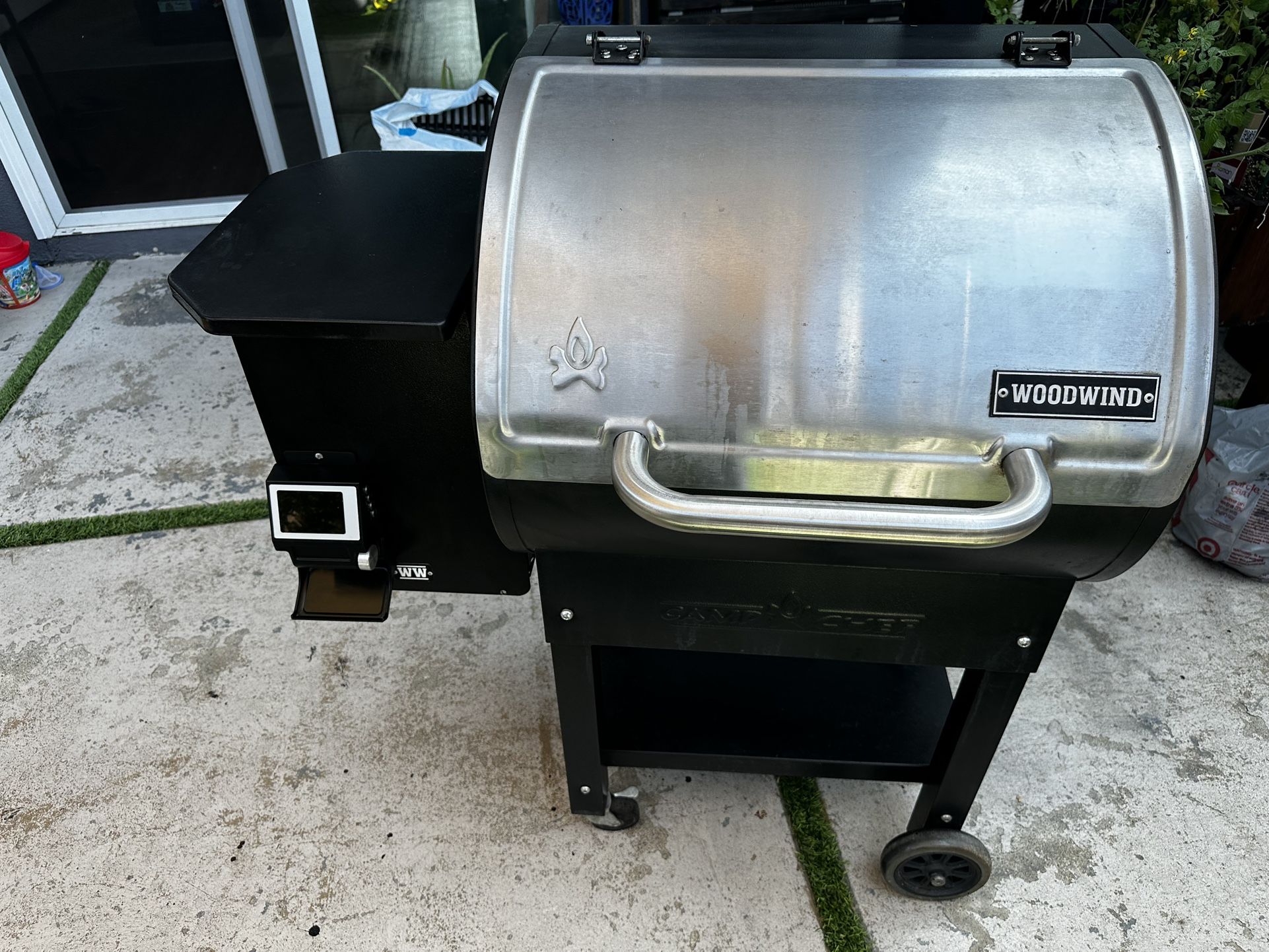 Woodwind Pellet Smoker