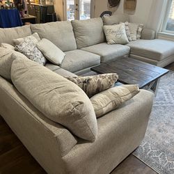 3-piece Sectional Couch