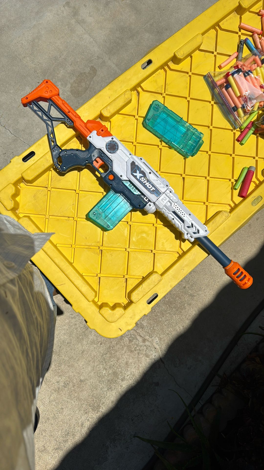 Nerf Zuru X-Shot Max Attack Blaster with Magazine Clip