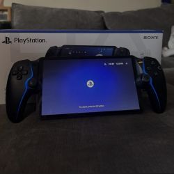 PlayStation Portal Remote Player – Midnight Black (Like New)