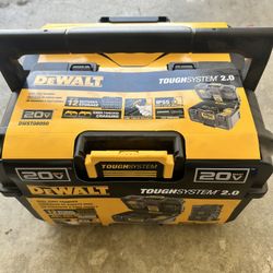2 DEWALT TOUGHSYSTEM 2.0 Charger Box