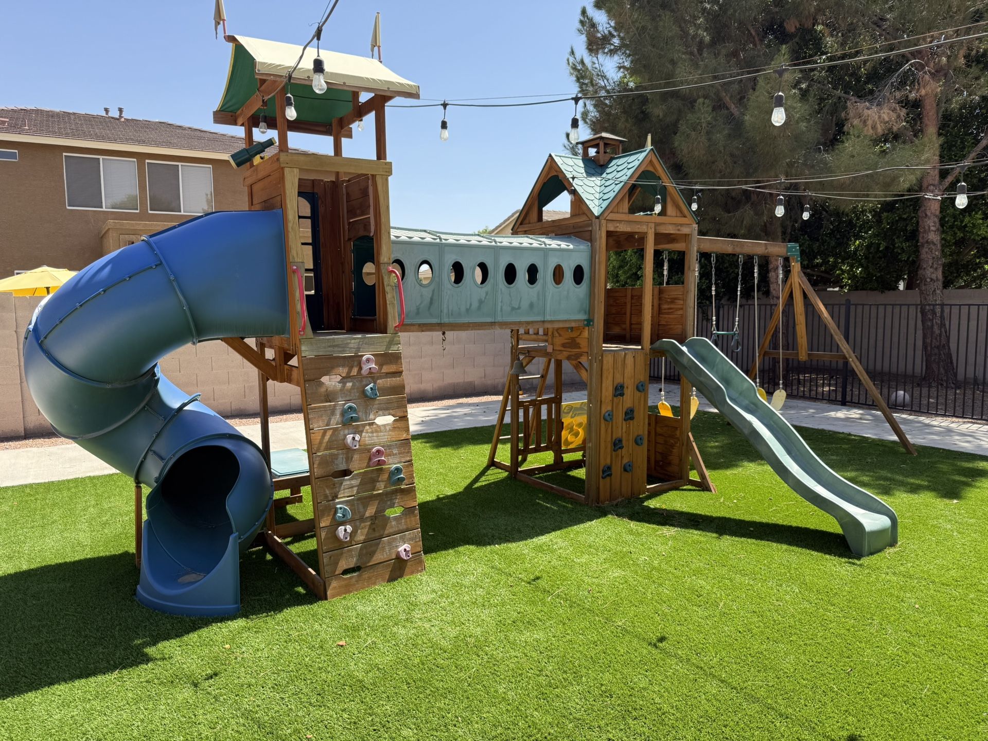 Backyard playset