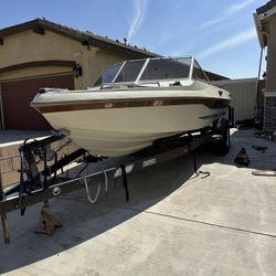 1986 Seaswirl Ski Boat Trailer And Extra Motor BUNDLE