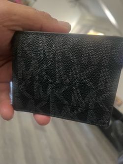 Micheal kors wallet