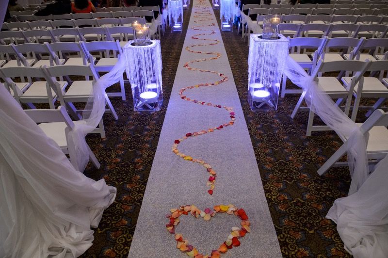 Wedding decor, centerpiece, linens