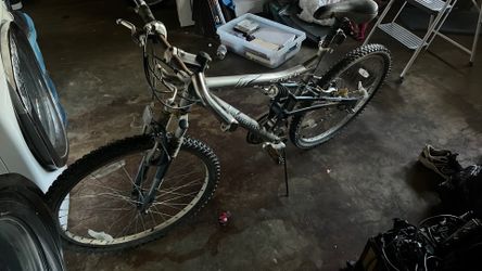 Mongoose Scorch Mountain bike