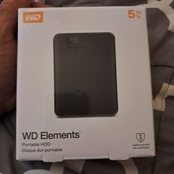 (BRAND NEW ) WD Elements Portable HDD