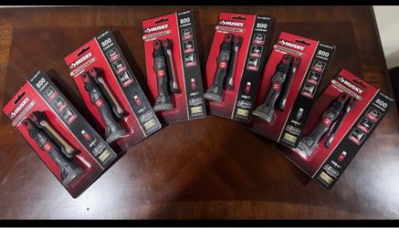 Husky 800 Lumen Rechargeable Flip Light