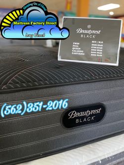 Beautyrest black king size mattress and Boxspring bed set Colchon y tambor