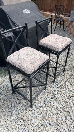 Rotating chairs