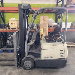 Crown Electric Forklift For Sale