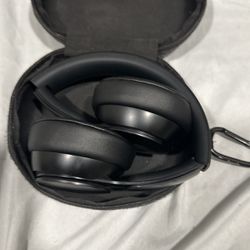 Beats Noise Cancellation Headphones