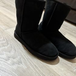 Black Uggs 